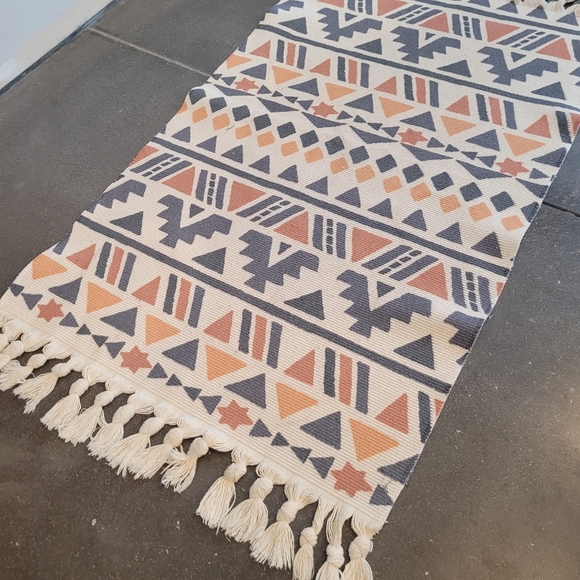 Geometric Patterned Rug with Tassels Boho Bath Mat Rug - Picture 2 of 7